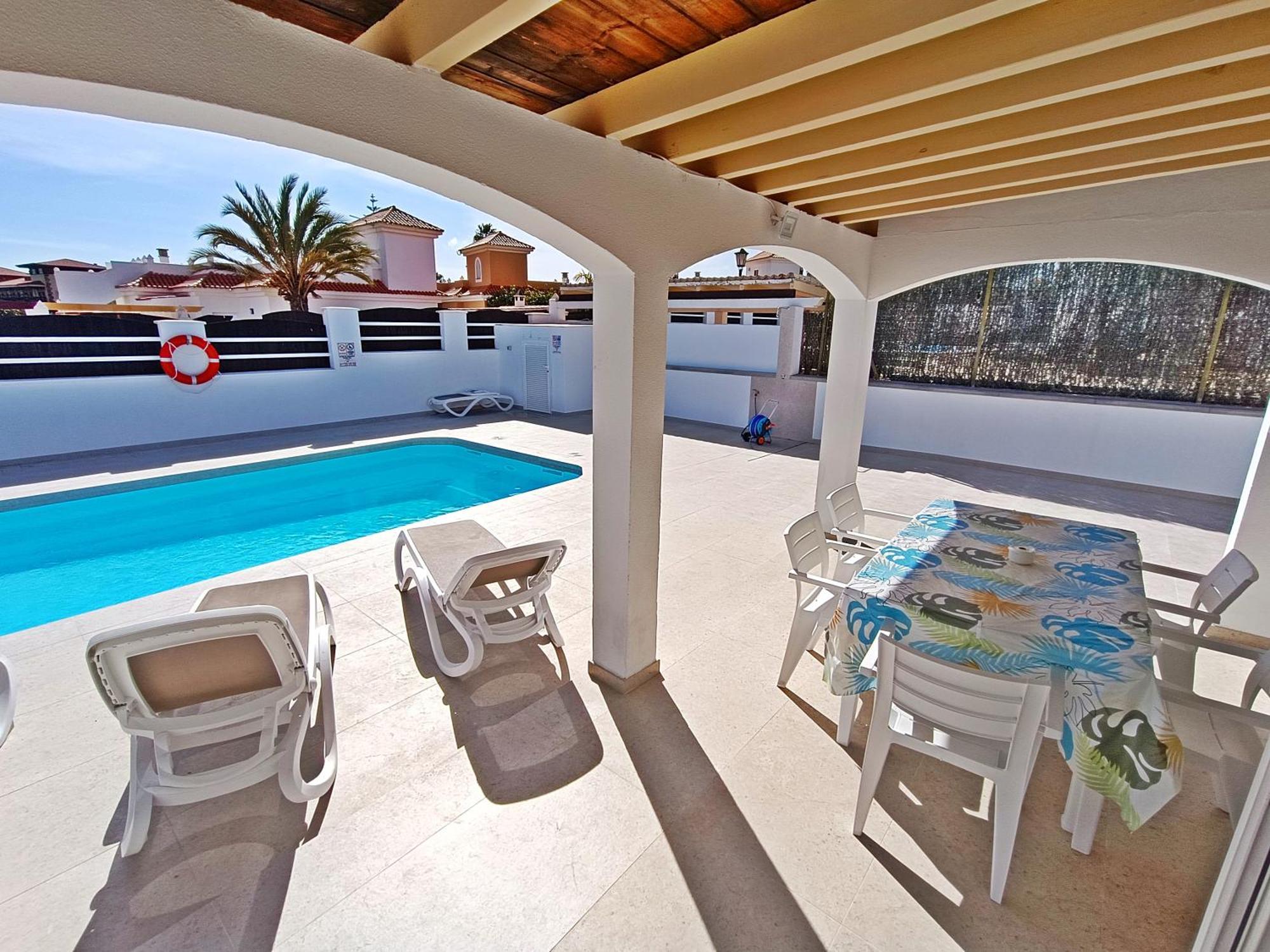 Vv Luna Golf Caleta De Fuste Exterior photo
